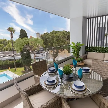 Luxury Brand New 2-bedroom Apartment, 3 Min Walk To The Beach! * Marbella